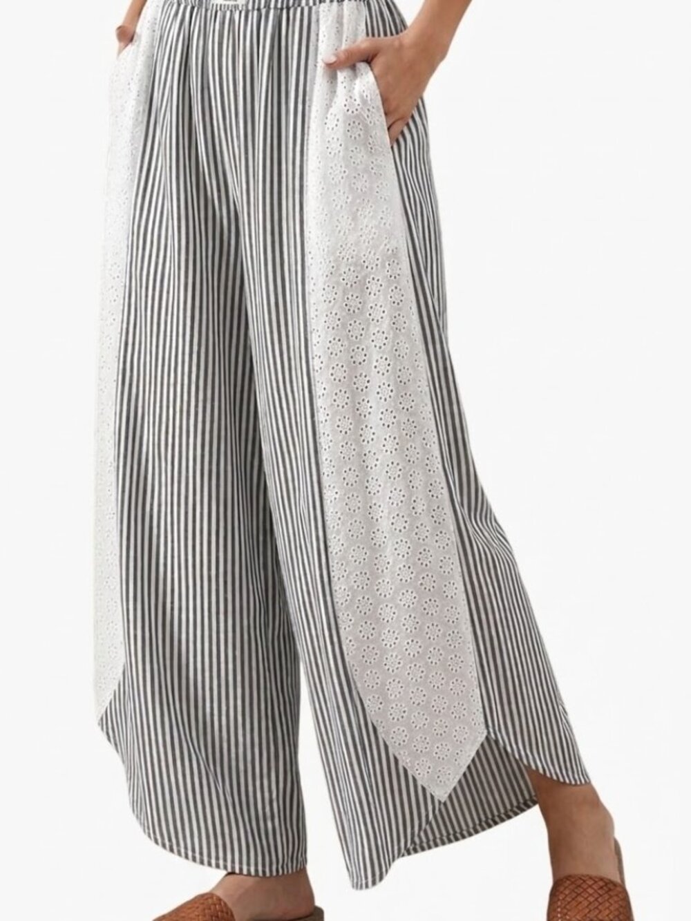 310 | Black and White Stripe Eyelet Cropped Wide Leg Pant